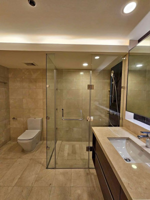 TWO ROXAS TRIANGLE 3BR Penthouse Condo Unit for Sale