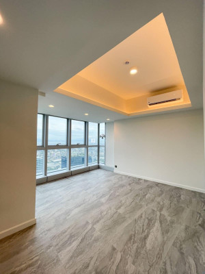 A Magnificent Bi-Level Penthouse for Sale