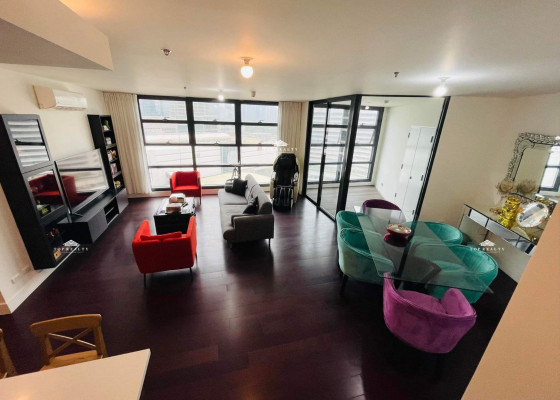 Fully furnished Condo Unit with City View for Sale in Garden Towers, Makati