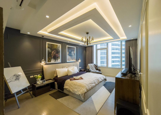 Hollywood Glam Interior-decorated Condominium for Sale