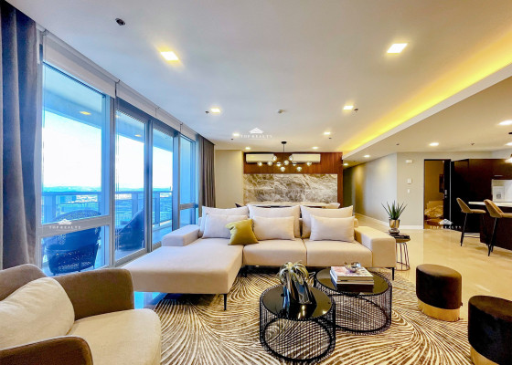 Double Corner unit with Skyline views of Makati, BGC and Sierra Madre Mountains