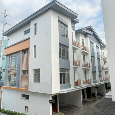 Stylish Modern Townhouse with Oriental European Theme for Sale
