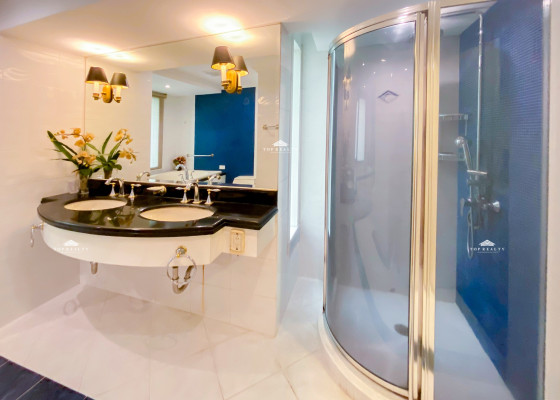 Interior-decorated Corner Unit for Sale in Forbes Tower, Makati City