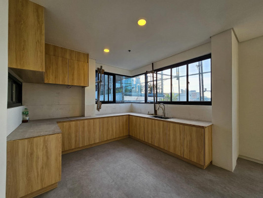 Spectacular 3 Bedroom Condo for Sale in Project 6, Quezon City