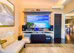 Upscale 1-bedroom Condo Unit for Sale in One Shangri-La Place,