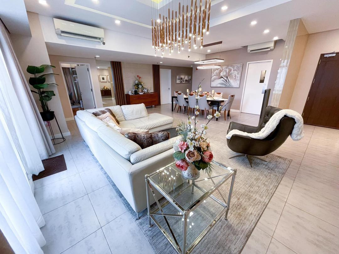 An Elegant Fully Furnished Condo for Sale in Quezon City photo 3