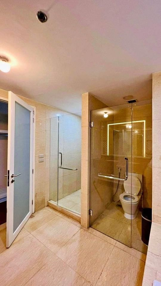 2BR unit in Raffles Residences photo 5