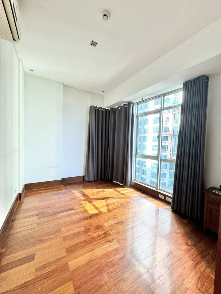 Sapphire Residences photo 3