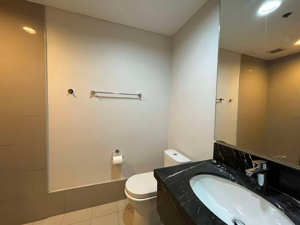 Semi-furnished Duo Suite photo 4