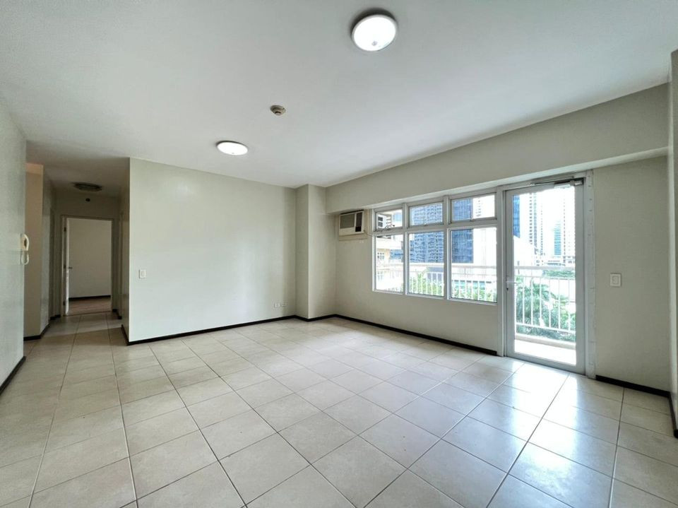 2BR Two Serendra - Encino Tower photo 3