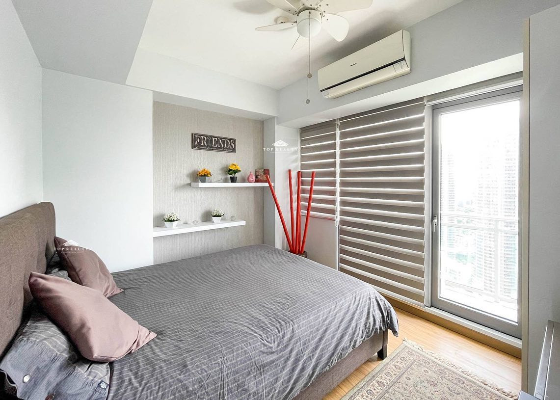2-bedroom Corner Unit with Balcony for Sale in Acqua Private Residences photo 4