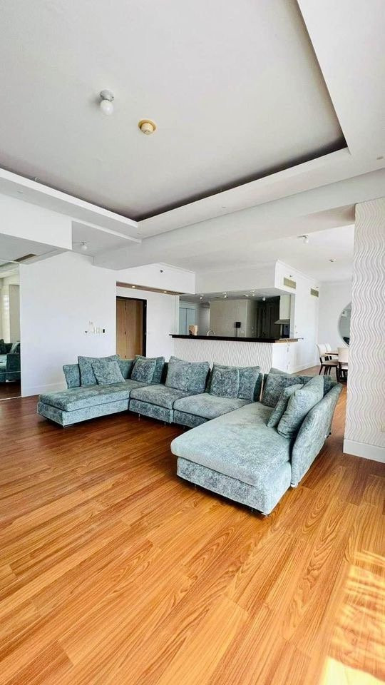 2BR unit in Raffles Residences photo 2