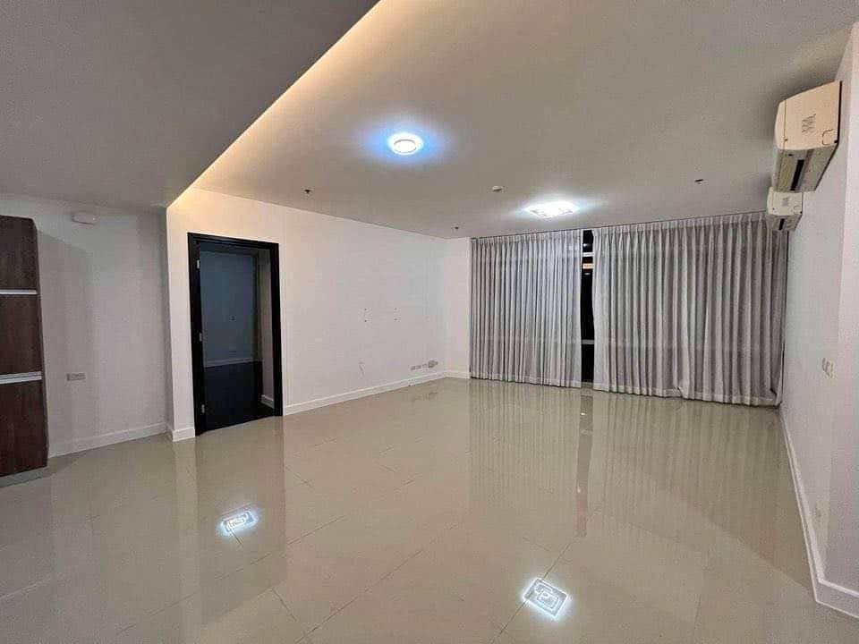 East Gallery Place 2BR unit with parking Condo for Sale photo 1