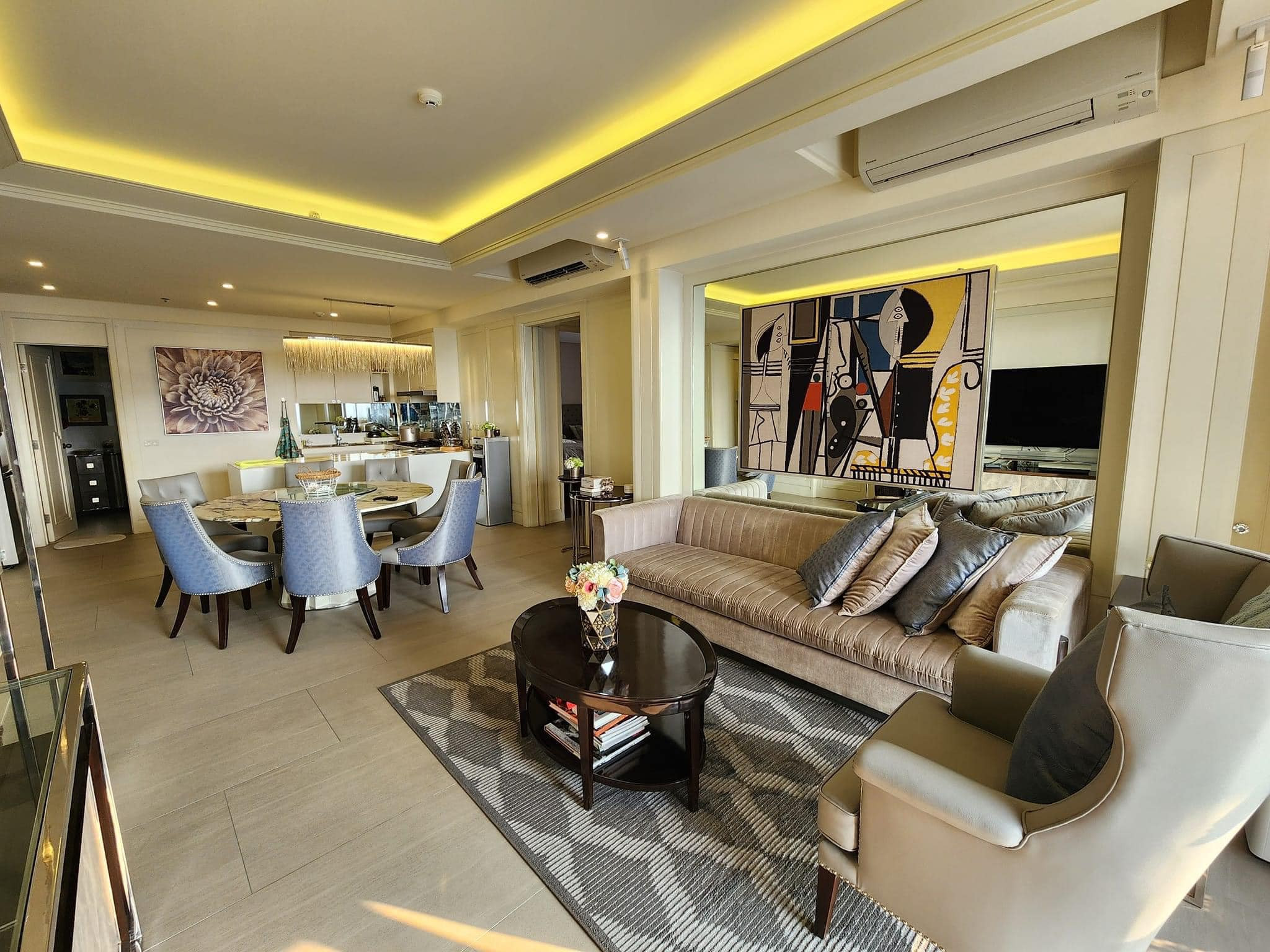 A Sleek and Luxurious Condo Unit for Sale in San Juan City photo 1