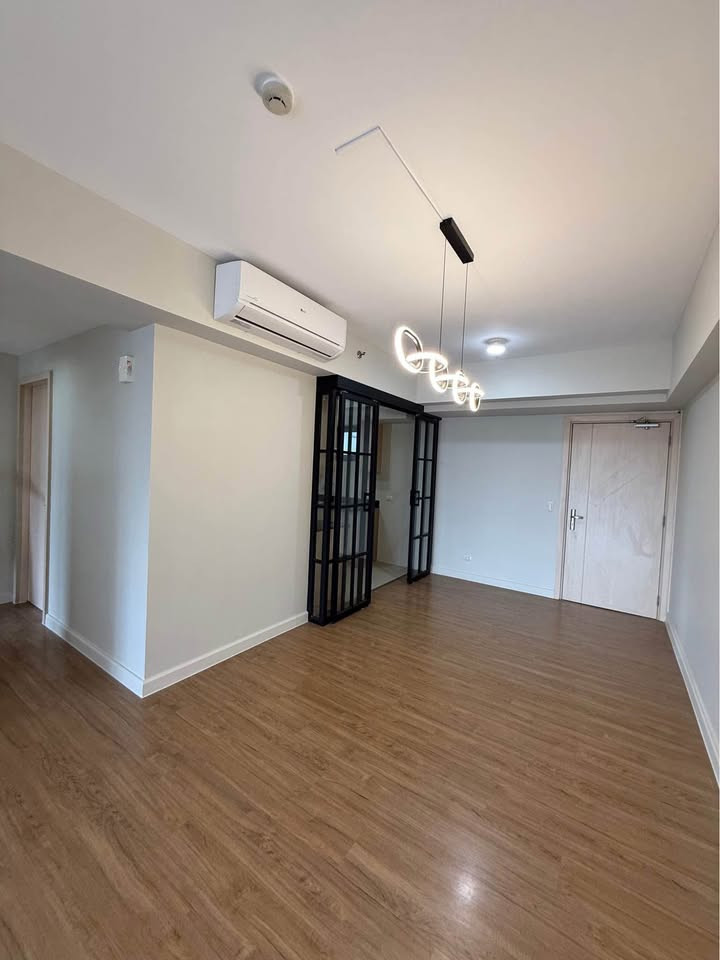 2BR Unit For Sale - The Sandstone at Portico photo 2