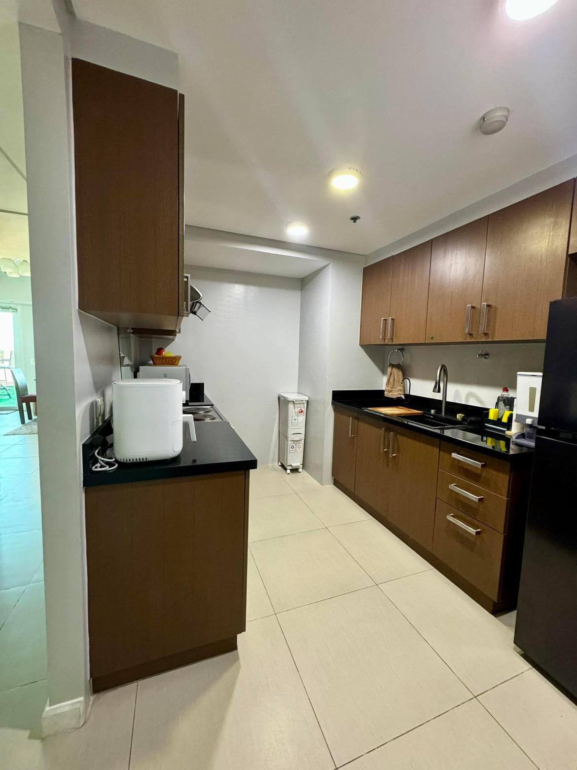 2BR Penthouse unit in Two Serendra photo 2