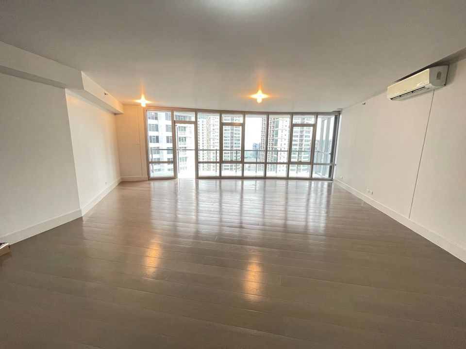 3BR Proscenium at Rockwell photo 1