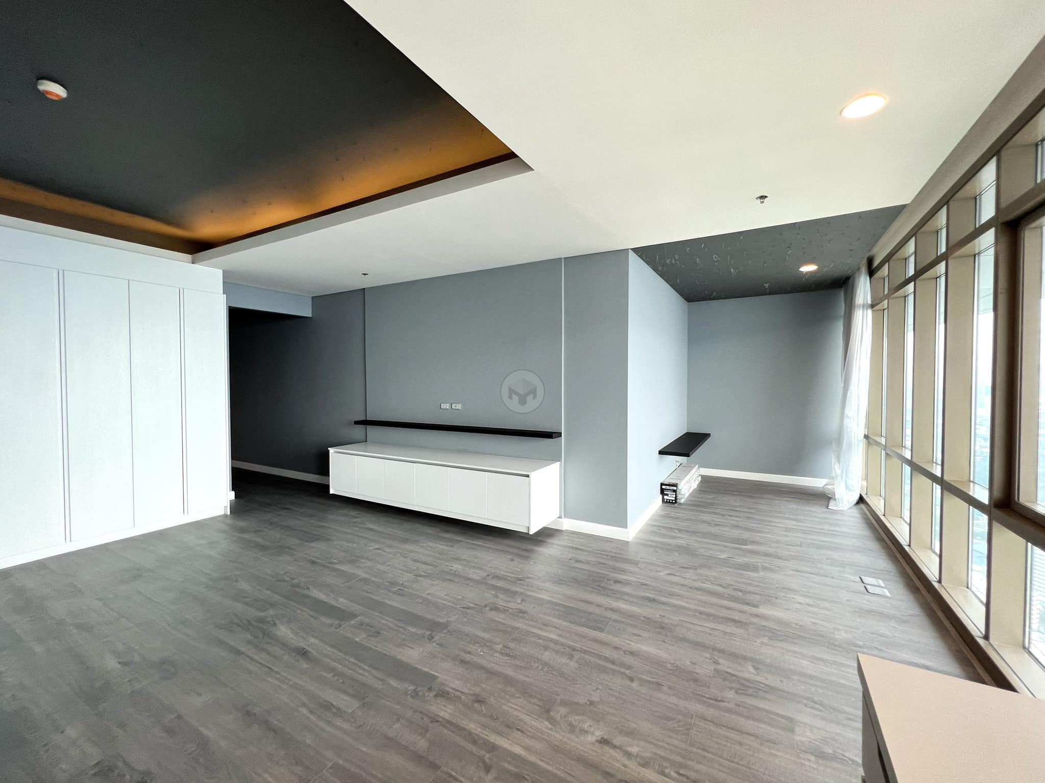 A Modern Brand New Penthouse for Sale in Viridian, Greenhills photo 2