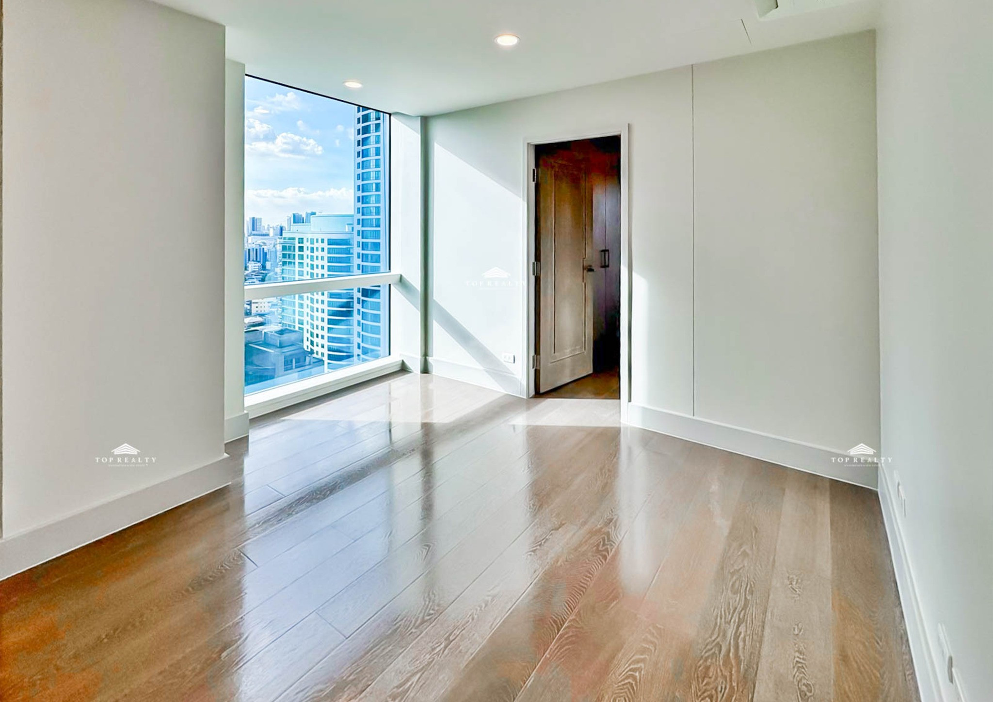 A semi-furnished condo unit with high-end finishings photo 3