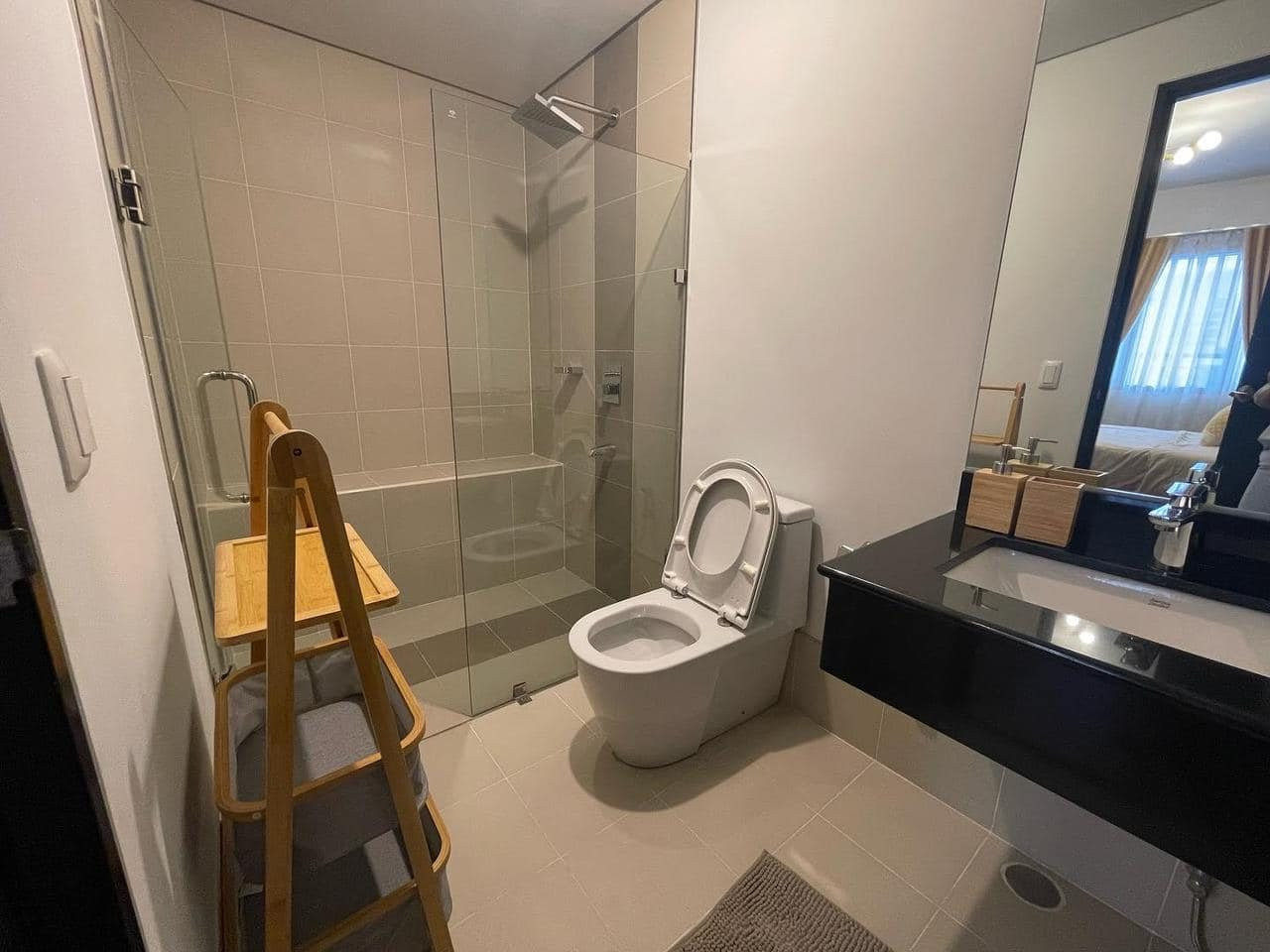 Own this Elegant 1-Bedroom Condo in Two Maridien, photo 5