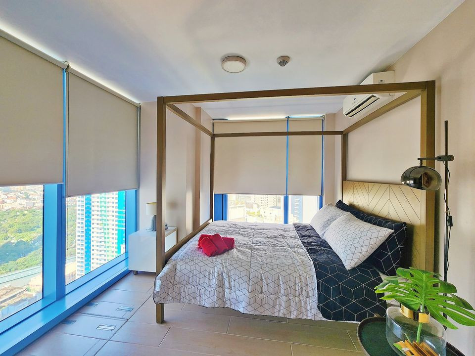 2BR Condo in Three Central Makati City photo 4