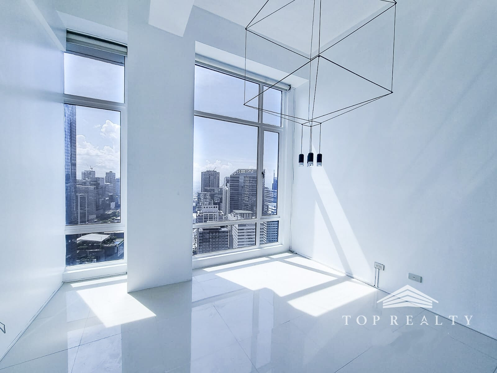 Bellagio -Tower 2 | Corner Penthouse Unit Two Bedroom 2BR Condo for Sale photo 2