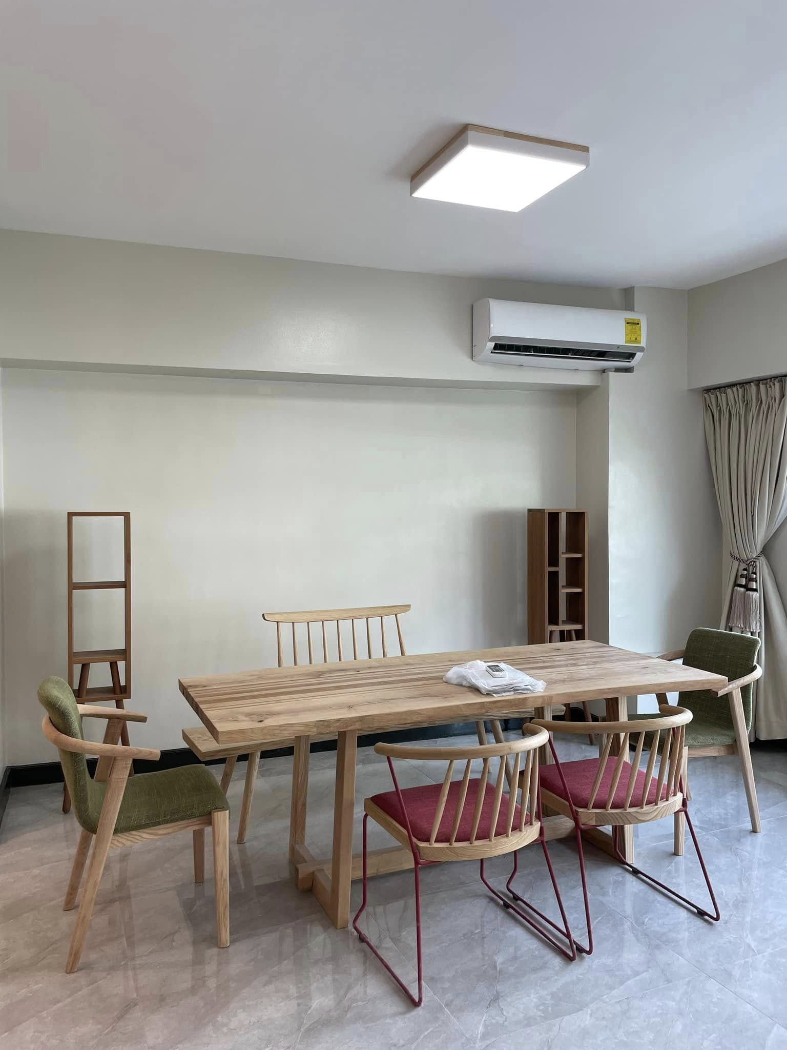 One Serendra 2BR unit facing market market with parking photo 2