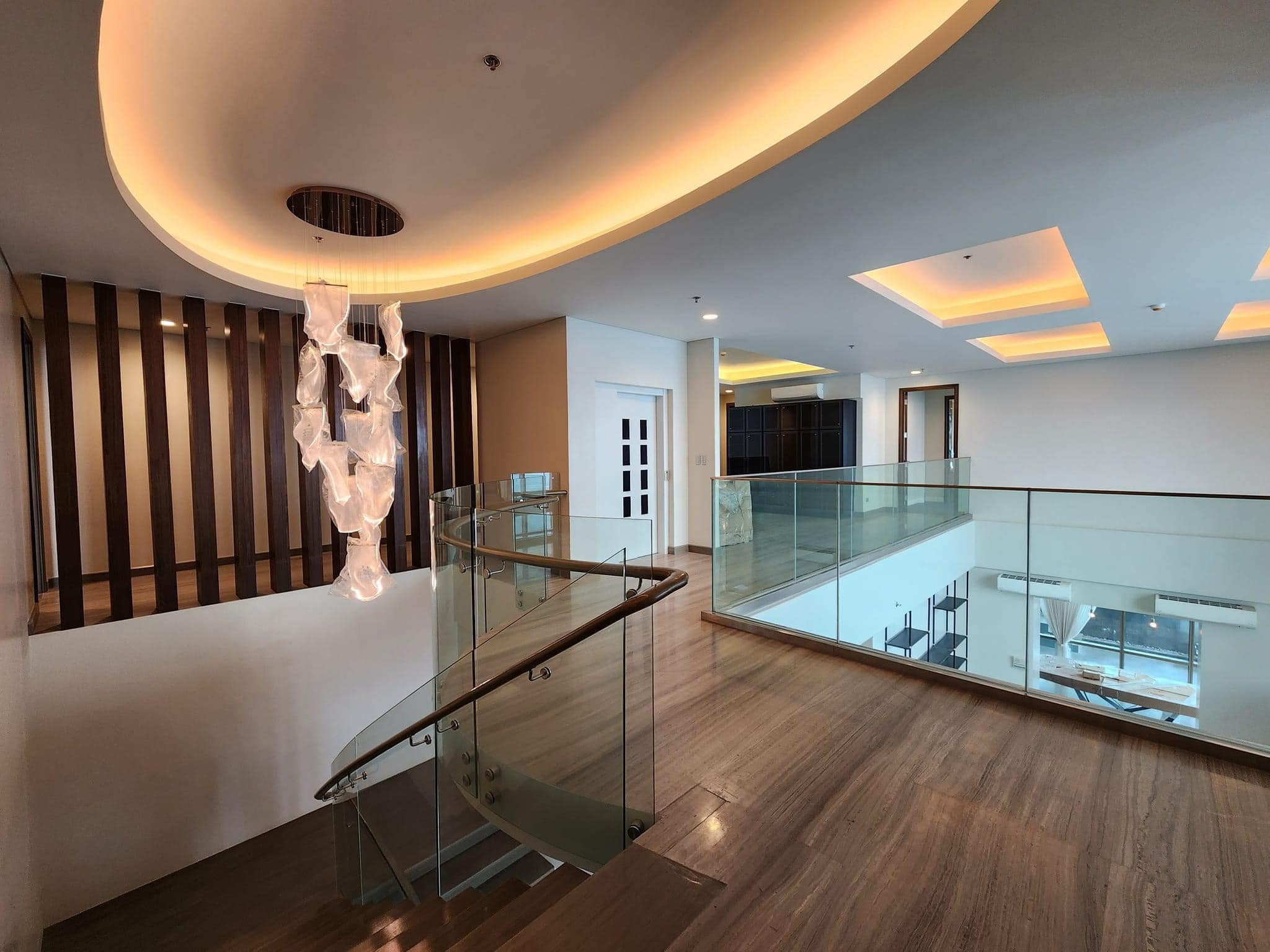 A Modern Brandnew Penthouse for Sale in San Juan City photo 3