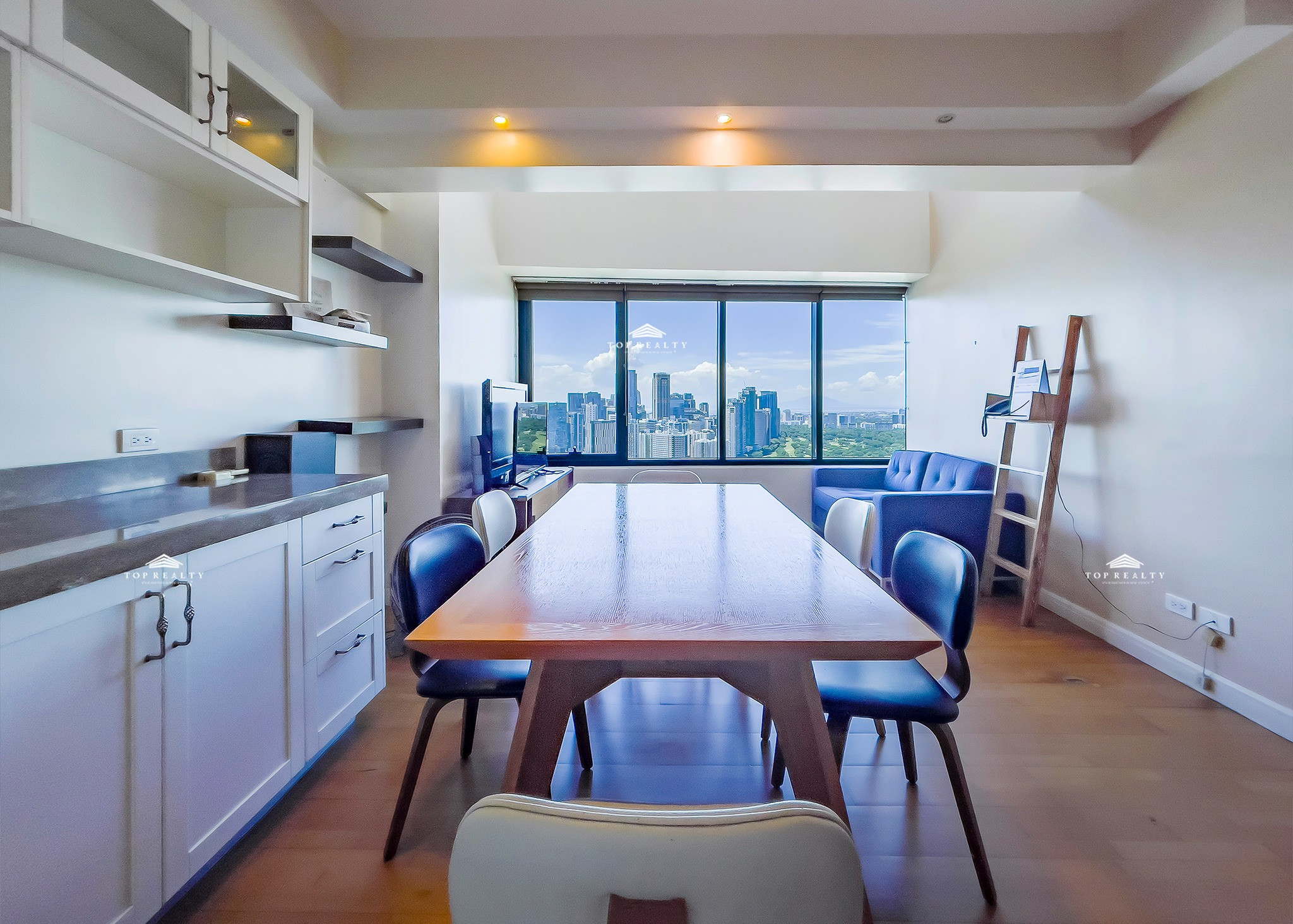 2-bedroom Loft Unit for Sale in One Rockwell, Makati City photo 3