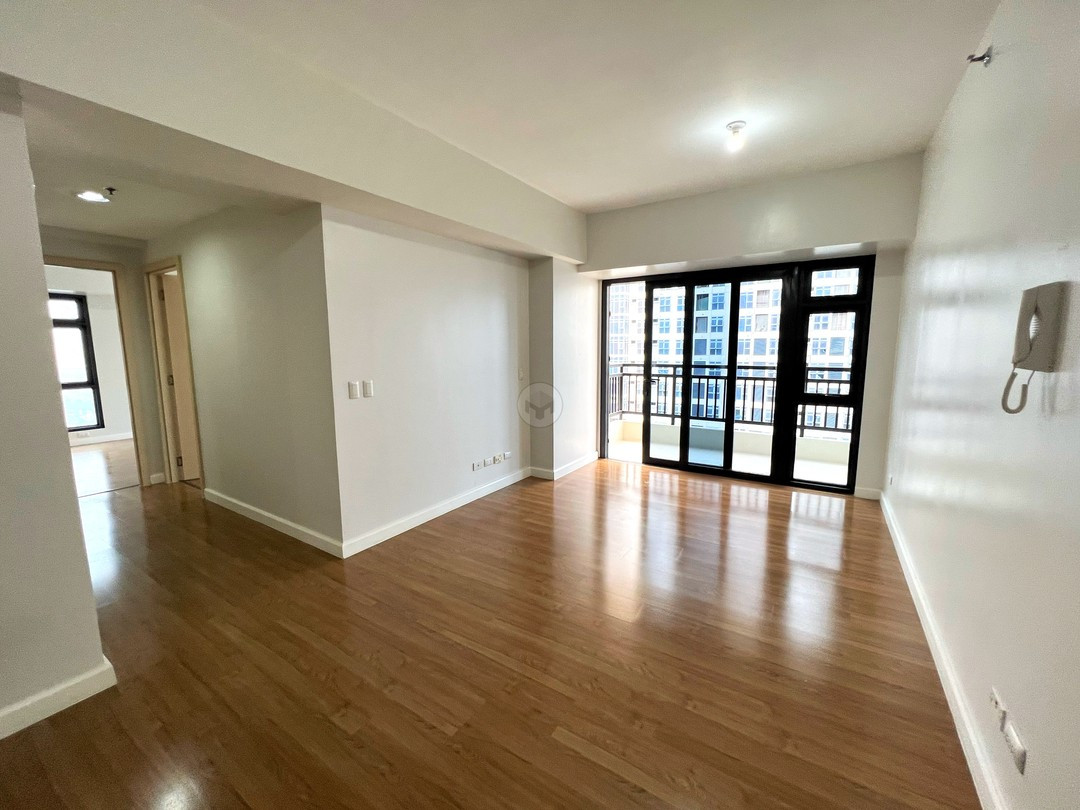 A Bright and Breezy 3 Bedroom (twin flat/ investor's unit) for Sale in Pasig photo 5