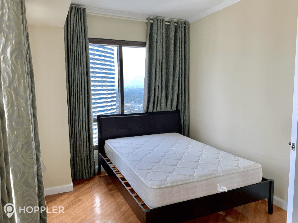 2BR Condo for Sale in Joya Lofts and Towers, Rockwell Center, Makati photo 5