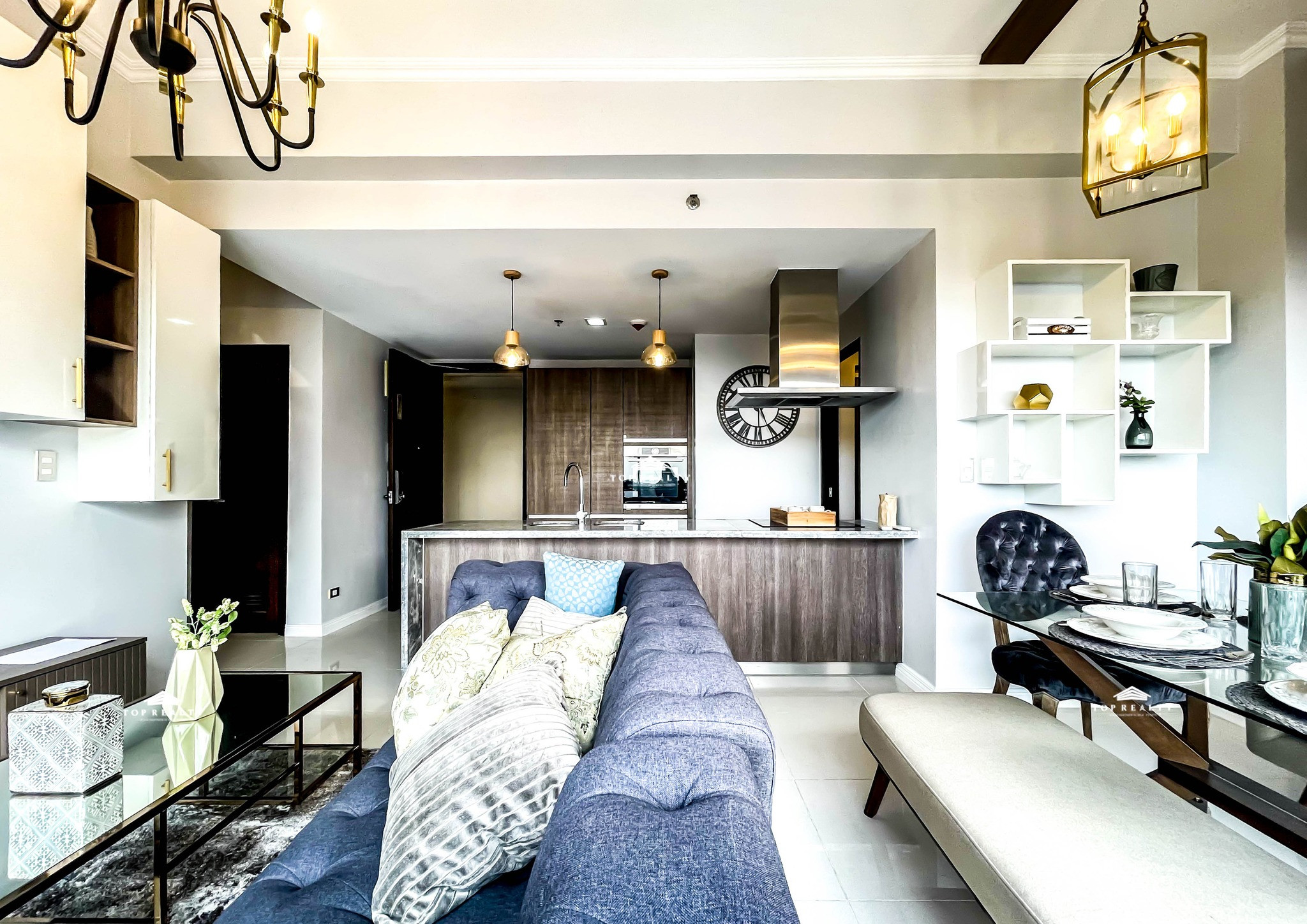 brand new, fully-furnished condominium in McKinley photo 3