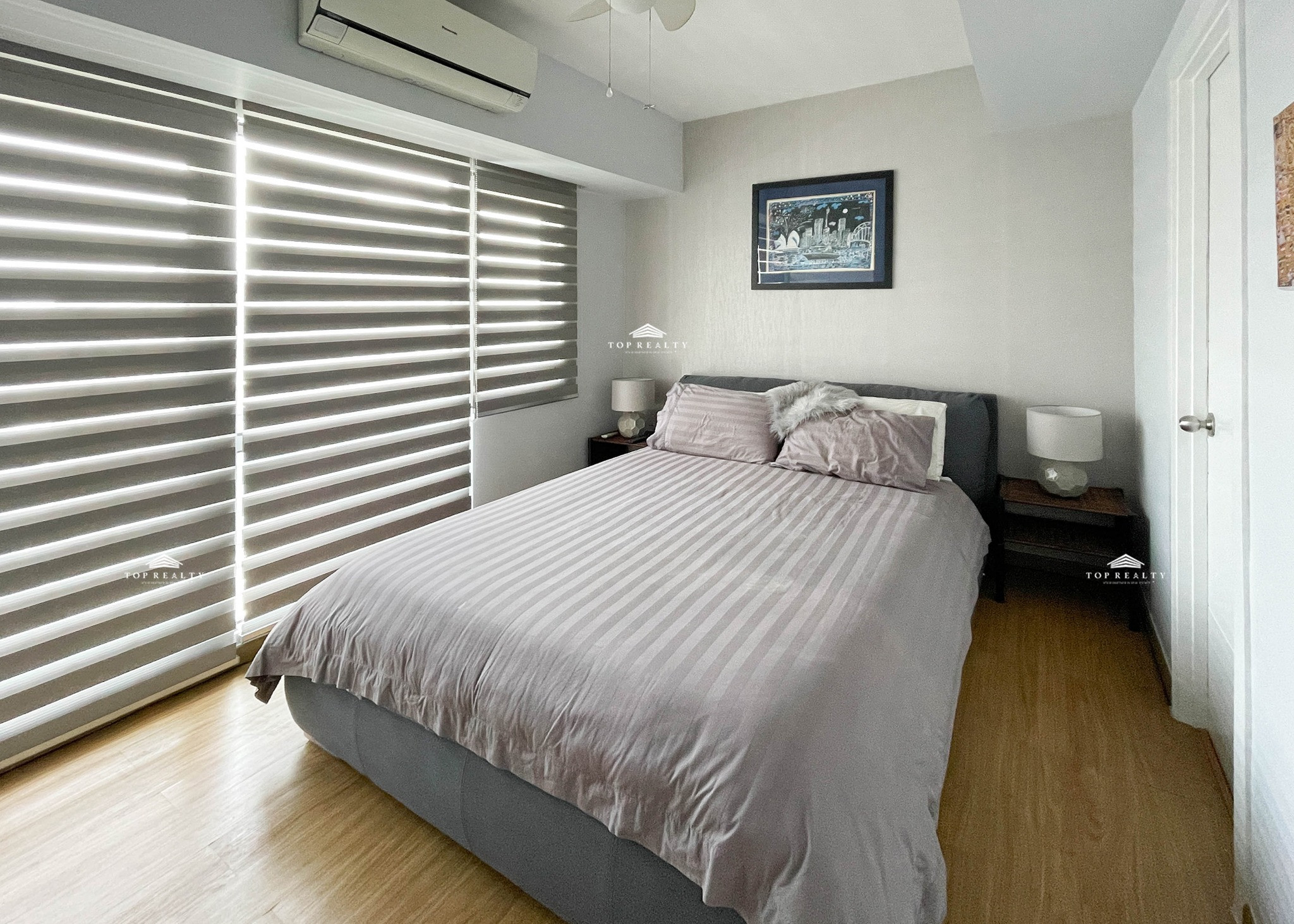 2-Bedroom Corner Unit with Balcony for Sale in Acqua Private Residences photo 4