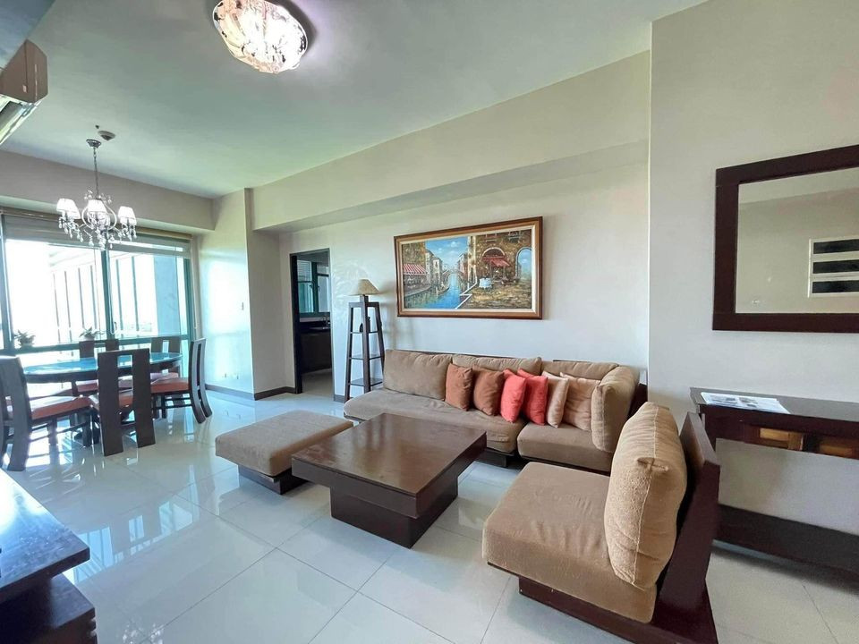 8 FORBES 2BR Furnished Condo Unit photo 1