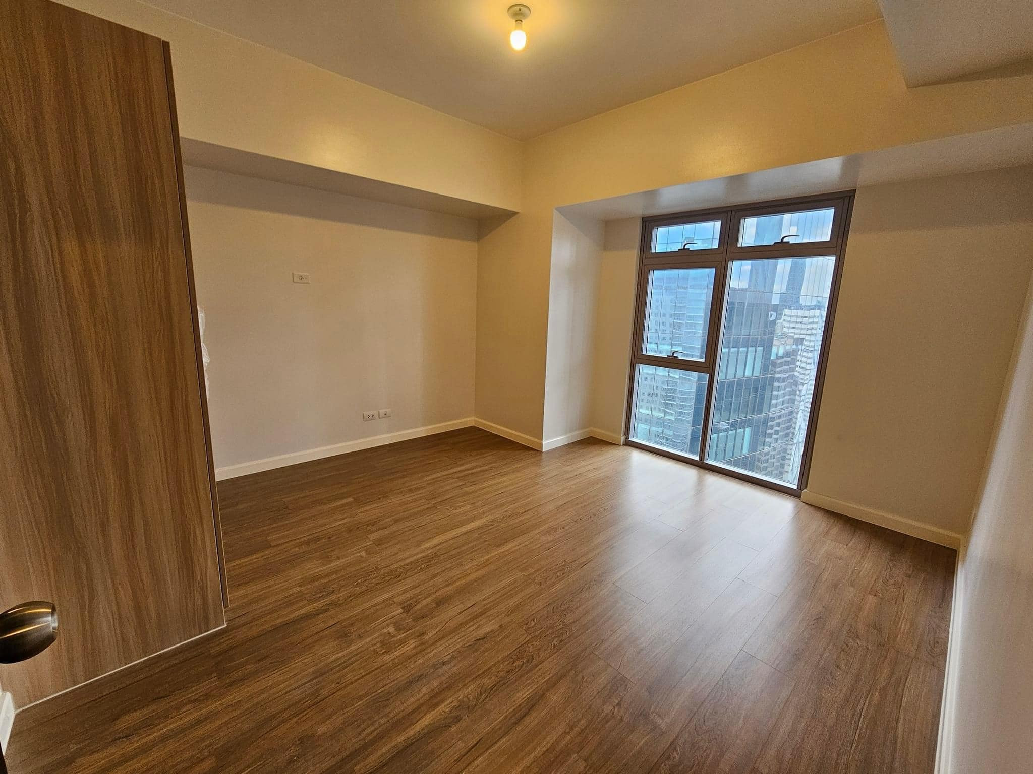 Prime 1 Bedroom Condo for Sale in Park Triangle Residences, BGC photo 4