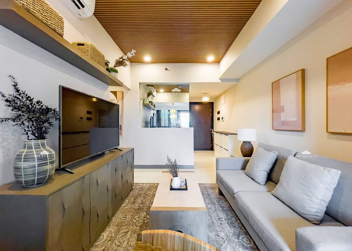 Brand new 2-Bedroom Condominium Unit for Sale in Uptown Parksuites photo 1