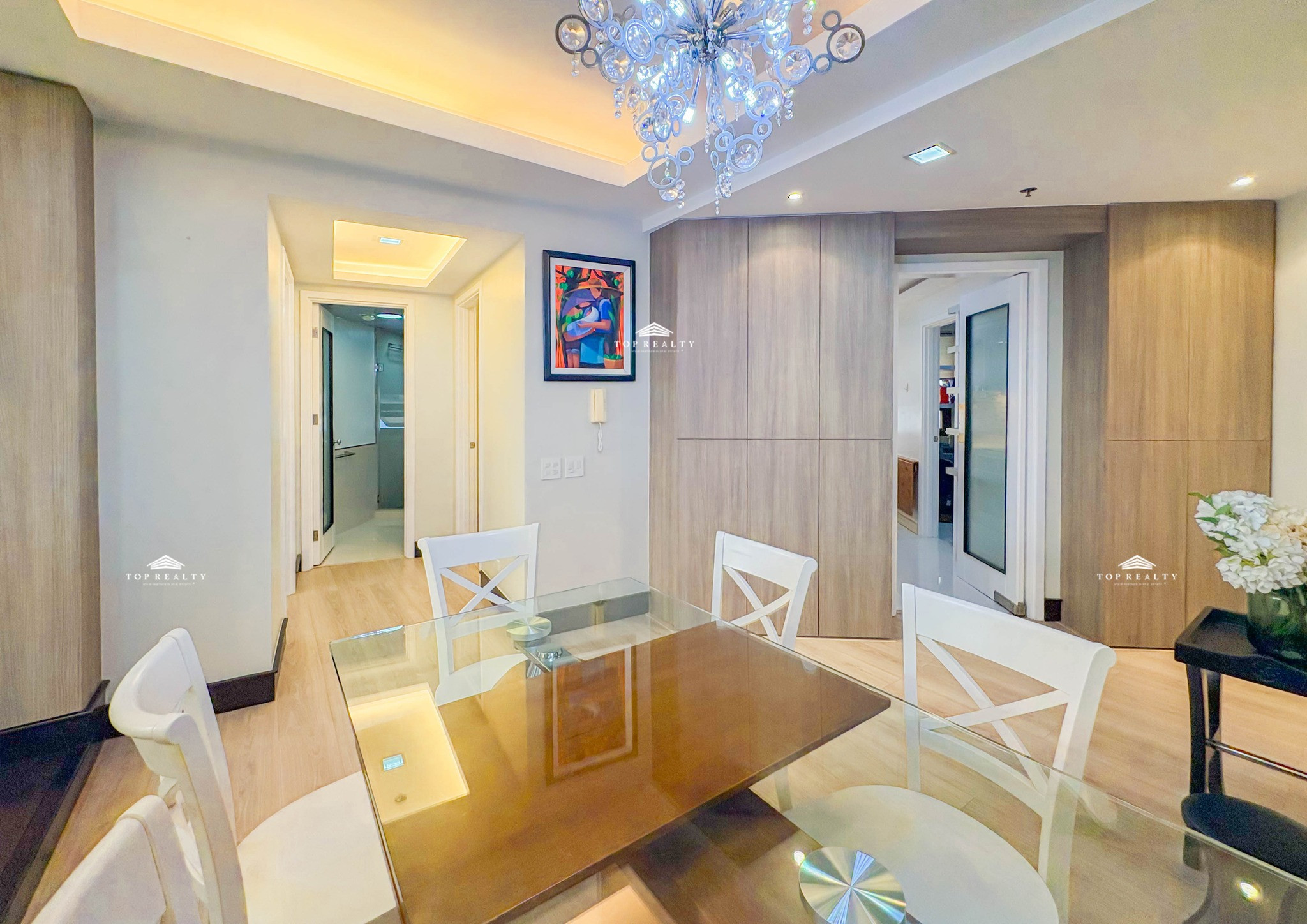 The Icon Residences photo 2