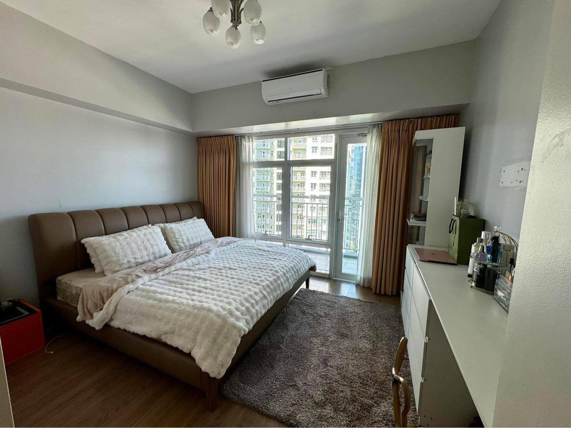 2BR Penthouse unit in Two Serendra photo 3