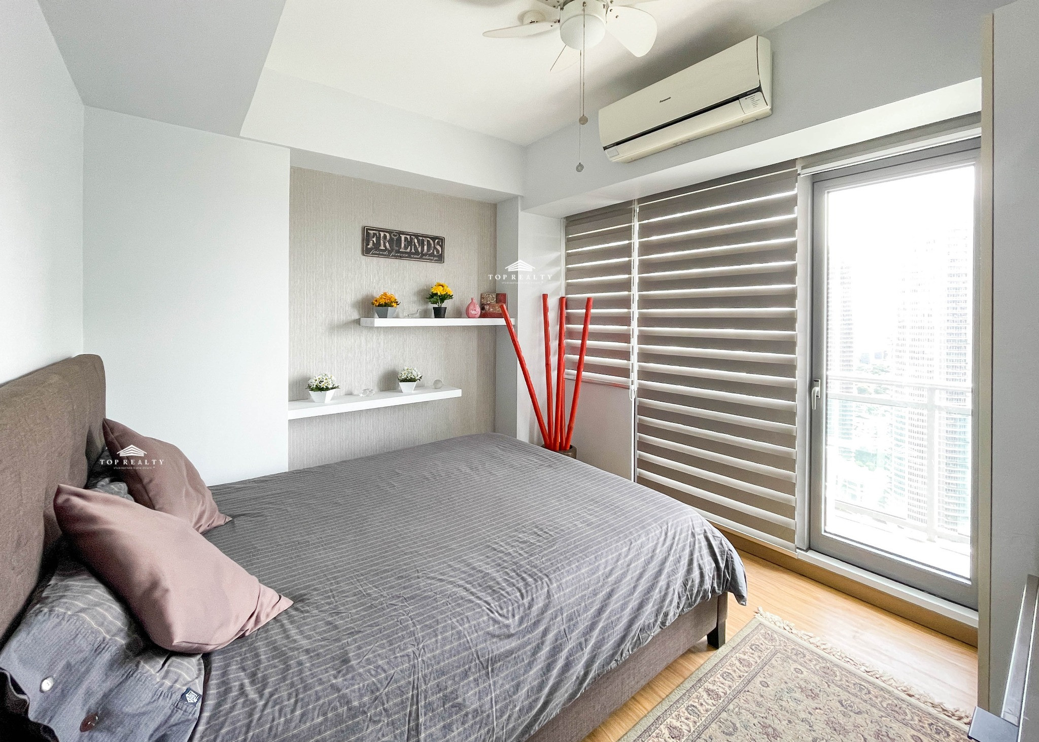 2-Bedroom Corner Unit with Balcony for Sale in Acqua Private Residences photo 5