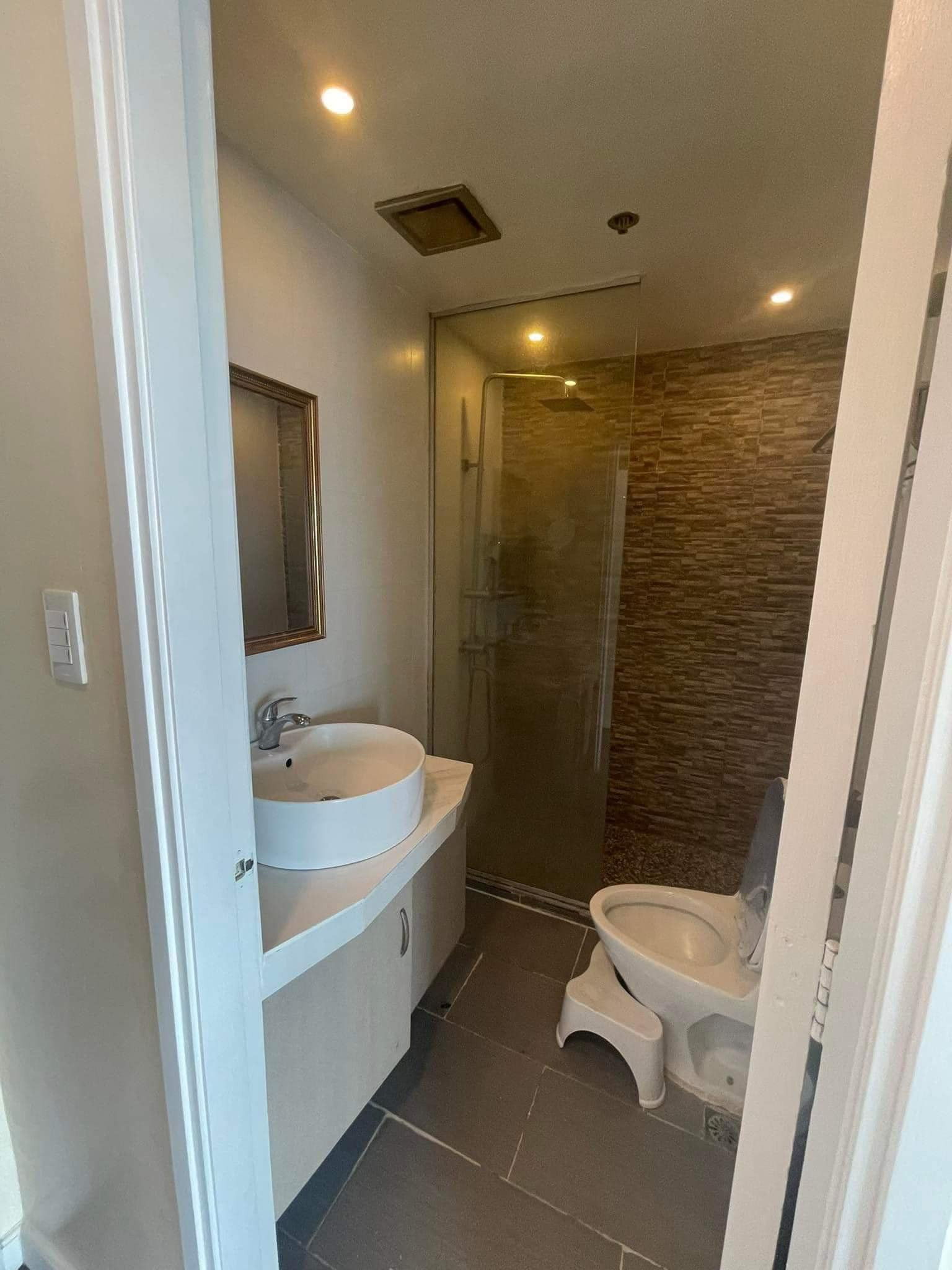 An Astounding 3 Bedroom Condo for Sale in Astoria Plaza, Ortigas, Pasig photo 5