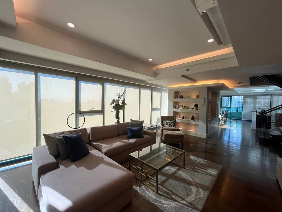 For Sale 3BR in Edades photo 2