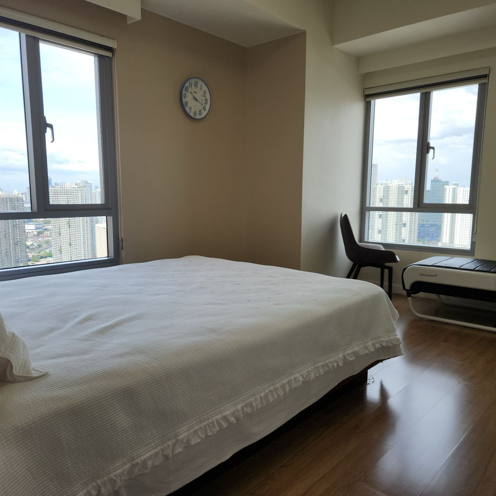 3BR Unit For Sale - The Vantage at Kapitolyo photo 4
