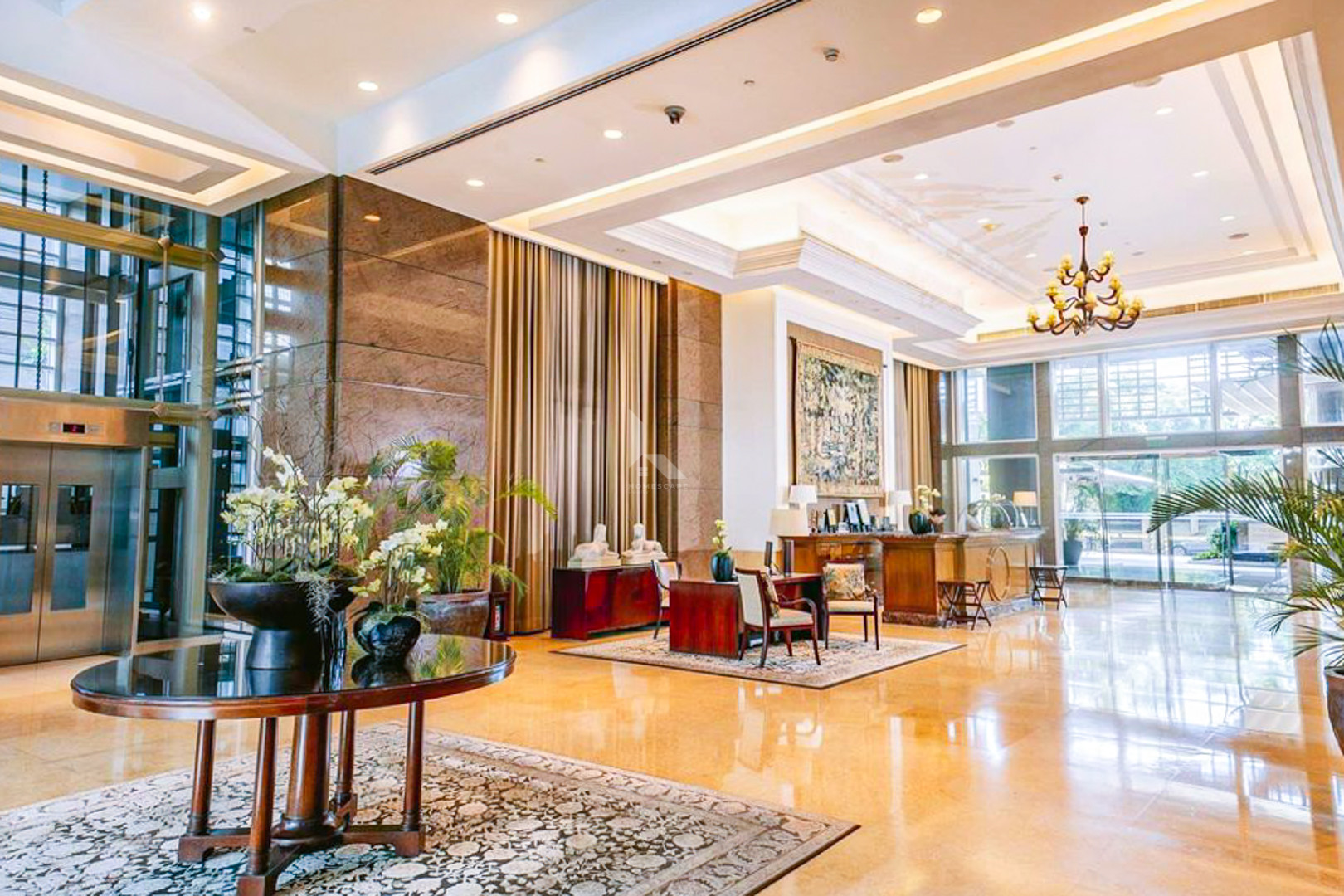 Stylish Condo For Sale in Discovery Primea photo 2