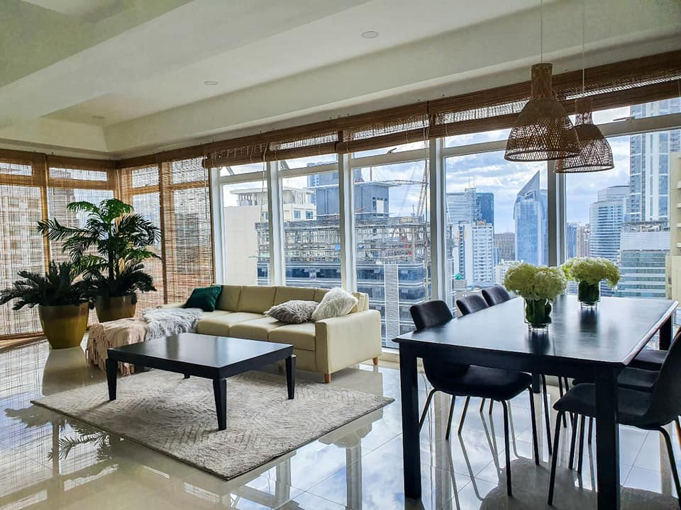 3BR Condo for SALE in Salcedo Park Tower Salcedo Village Makati City photo 2