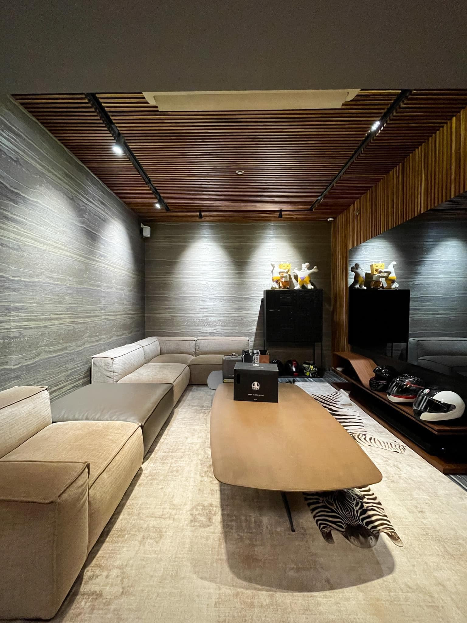 A Top Tier 4 Bedroom Condo Unit for Sale in Grand Hyatt Residences photo 4