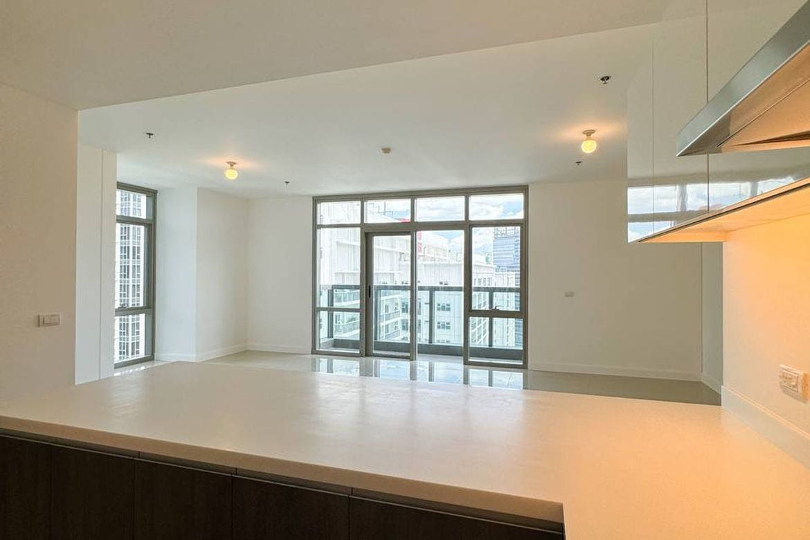 WEST GALLERY PLACE  2BR Brand new Corner Unit photo 2