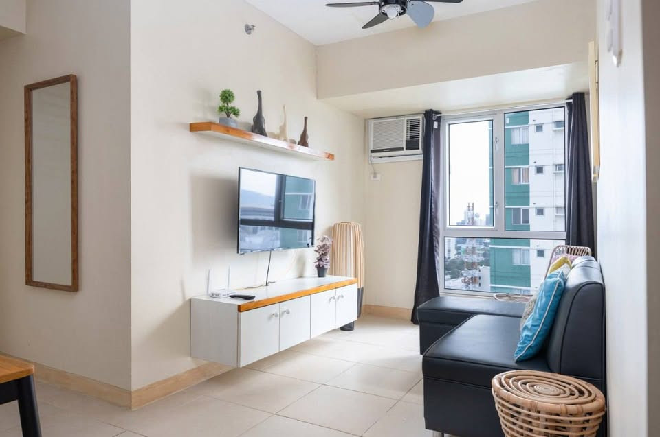 2 bedroom Condo in It park Lahug photo 1