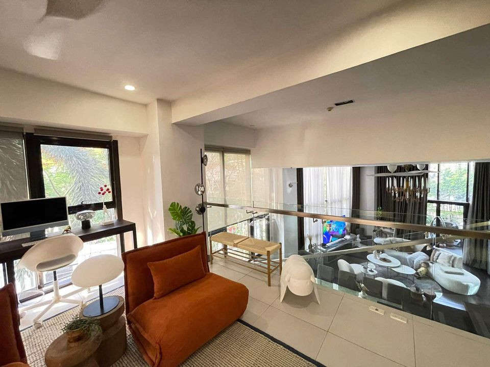 RESIDENCES Garden Unit 3BR Semi Furnished for Sale photo 3
