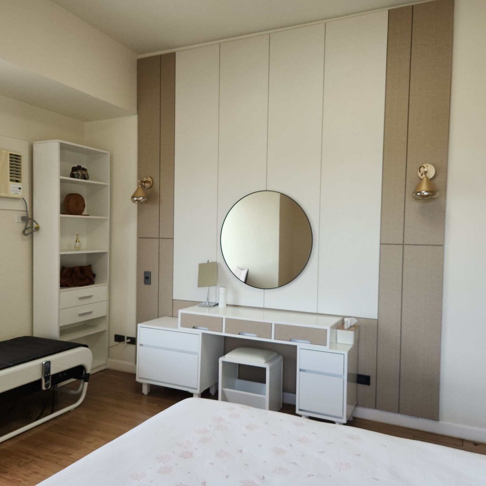 3BR Unit For Sale - The Vantage at Kapitolyo photo 5
