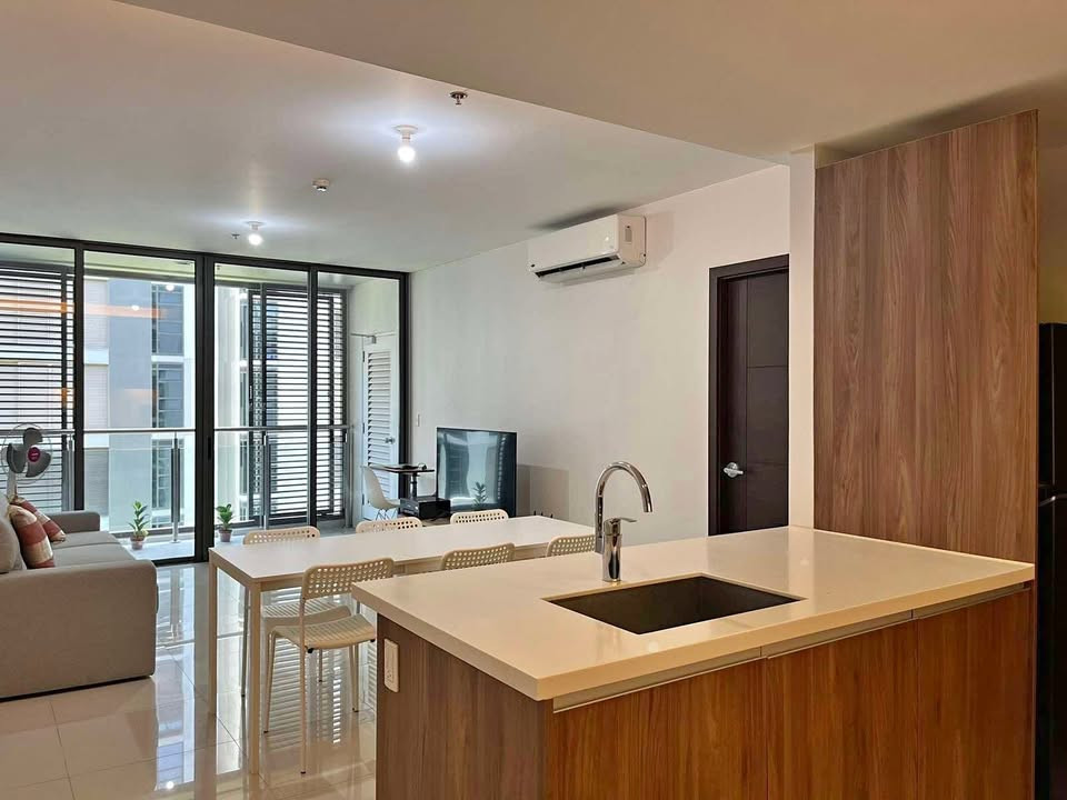 Semi-furnished Duo Suite photo 1